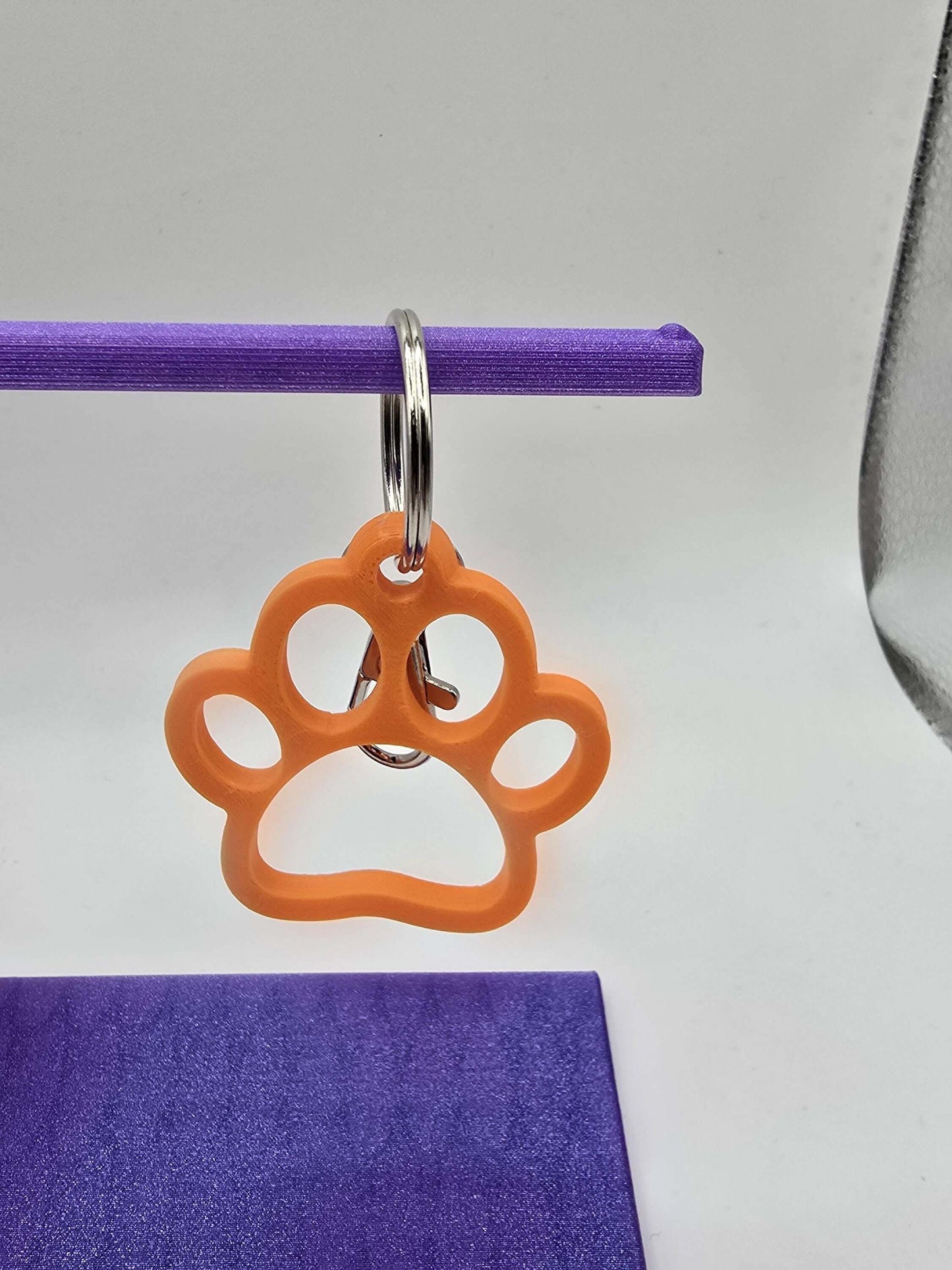 3D Printed Dog Paw Keychain: Colorful Pet Lover Gift-Digital Chaotik